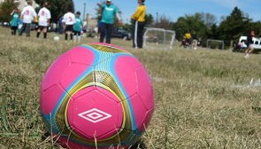 开云体育在线-足球公益：联赛中的慈善行动与社会责任，足球公益活动标语